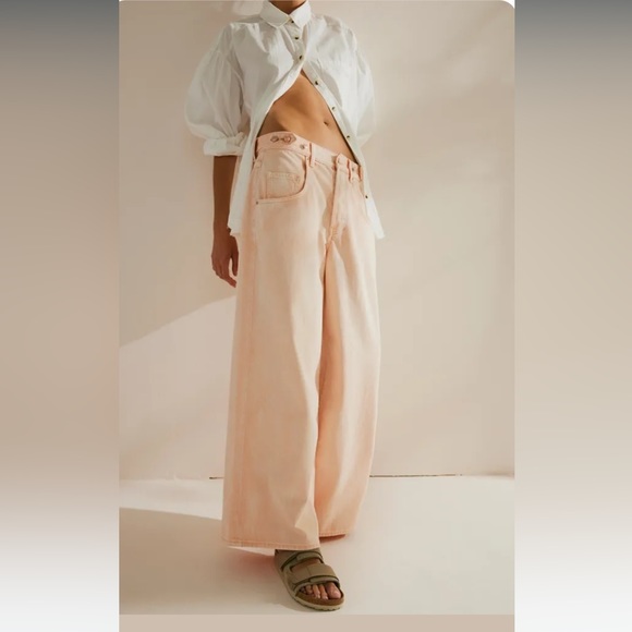 NWT Free People We The Free Electric Feels Jeans 32 $128 - Picture 4 of 12